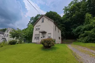 29 Nelson St, North Adams, MA 01247 - Photo 14
