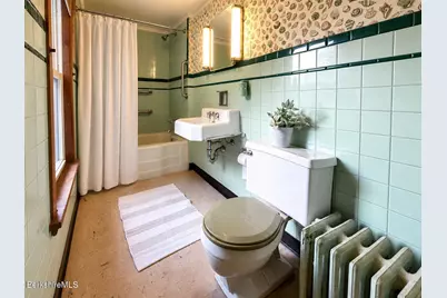 29 Nelson St, North Adams, MA 01247 - Photo 8