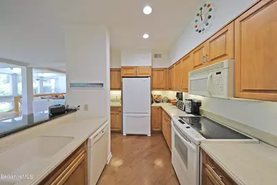 19 Hawthorne Rd #CB B-1, Stockbridge, MA 01262 - Photo 16