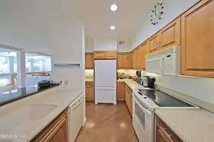 19 Hawthorne Rd, Stockbridge, MA 01262 - Photo 16