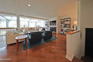 19 Hawthorne Rd, Stockbridge, MA 01262 - Photo 10