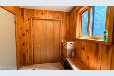 12 Bayberry Dr, Becket, MA 01223 - Photo 12