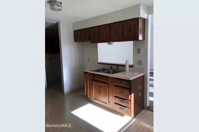 420 N Houghton St, Clarksburg, MA 01247 - Photo 10