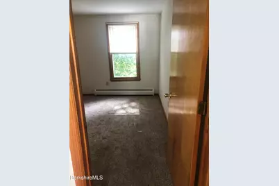 420 N Houghton St, Clarksburg, MA 01247 - Photo 8