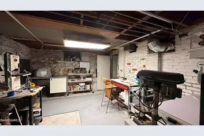 81 Cherry St, North Adams, MA 01247 - Photo 28