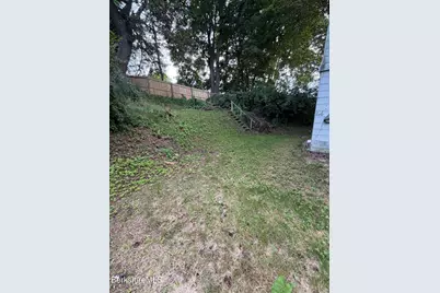 5 Richmond St, Adams, MA 01220 - Photo 4