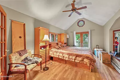 530 Church St, North Adams, MA 01247 - Photo 16