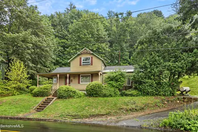 530 Church St, North Adams, MA 01247 - Photo 2
