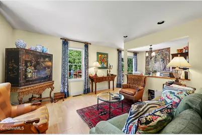 25 Valentine Ln, Lee, MA 01238 - Photo 4