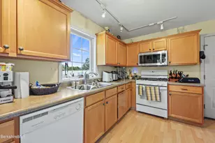 25 Valentine Ln, Lee, MA 01238 - Photo 10