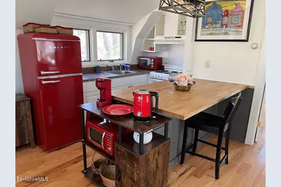 150 Water Farm Rd, Sheffield, MA 01257 - Photo 2