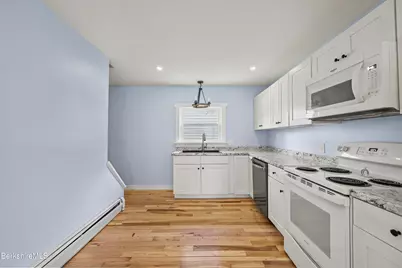 16 South Atlantic Ave, Pittsfield, MA 01201 - Photo 8