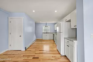 16 S Atlantic Ave, Pittsfield, MA 01201 - Photo 6