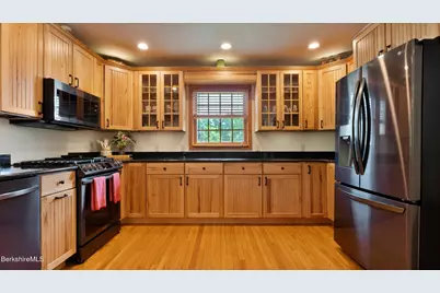 1 Almon Ave, Pittsfield, MA 01201 - Photo 14
