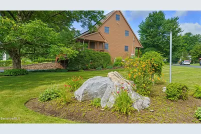 1 Almon Ave, Pittsfield, MA 01201 - Photo 6