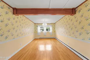 8 Velma Ave, Pittsfield, MA 01201 - Photo 14