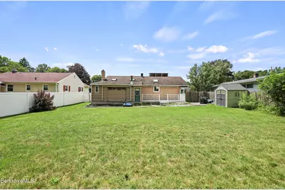 8 Velma Ave, Pittsfield, MA 01201 - Photo 36
