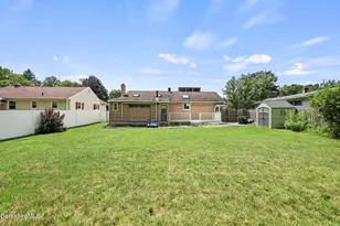 8 Velma Ave, Pittsfield, MA 01201 - Photo 36