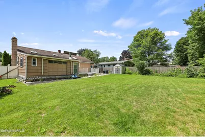 8 Velma Ave, Pittsfield, MA 01201 - Photo 42