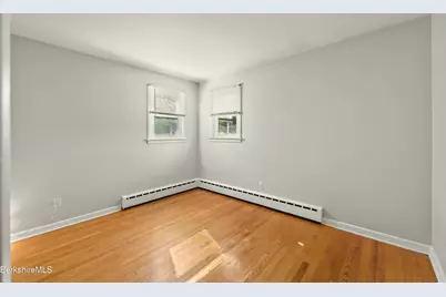 8 Velma Ave, Pittsfield, MA 01201 - Photo 24