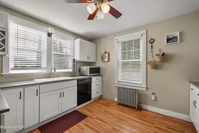 84 Williams St, Pittsfield, MA 01201 - Photo 16
