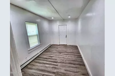 32 Westminster St, Pittsfield, MA 01201 - Photo 2