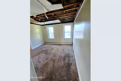 32 Westminster St, Pittsfield, MA 01201 - Photo 14