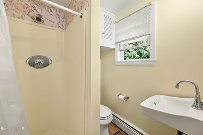 247 Park St, Great Barrington, MA 01230 - Photo 22