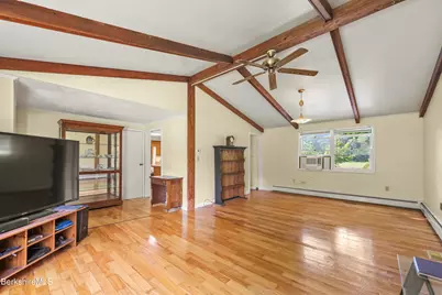 247 Park St, Great Barrington, MA 01230 - Photo 10