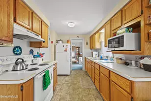 29 Acorn St, Pittsfield, MA 01201 - Photo 14