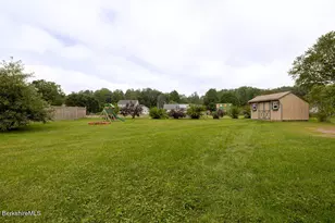 5 Pomeroy St, West Stockbridge, MA 01266 - Photo 4
