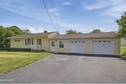 48 Alger St, Adams, MA 01220 - Photo 4