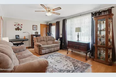48 Alger St, Adams, MA 01220 - Photo 20