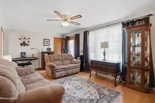 48 Alger St, Adams, MA 01220 - Photo 20