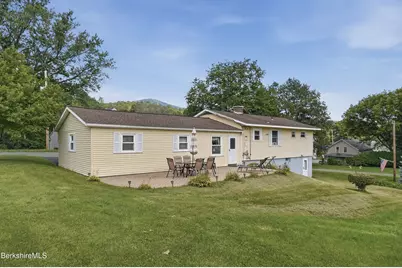 48 Alger St, Adams, MA 01220 - Photo 28