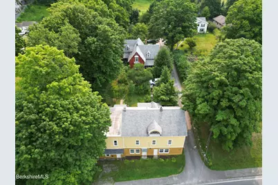 392-394 Park St, Great Barrington, MA 01236 - Photo 2