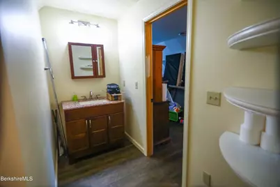 43 Lincoln St, Greenfield, MA 01301 - Photo 26