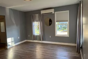 43 Lincoln St, Greenfield, MA 01301 - Photo 8