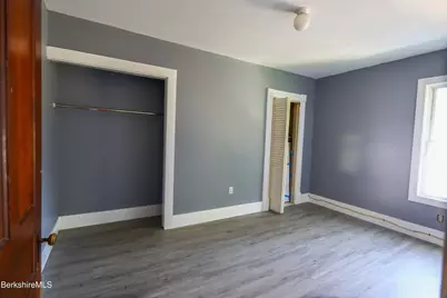 43 Lincoln St, Greenfield, MA 01301 - Photo 16