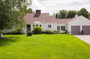94 Tor Ct, Pittsfield, MA 01201 - Photo 1