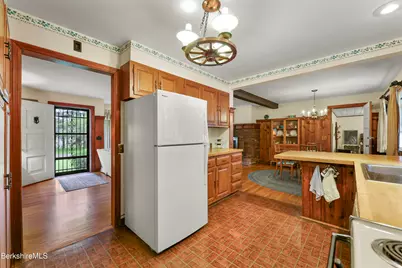 19 Kemble St, Lenox, MA 01240 - Photo 14
