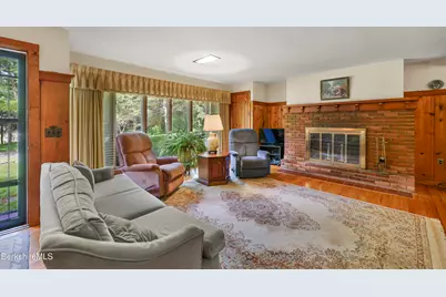 19 Kemble St, Lenox, MA 01240 - Photo 6