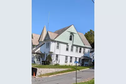 26 Gallup St #B, North Adams, MA 01247 - Photo 10
