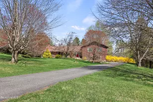 10 Lori Ct, Pittsfield, MA 01201 - Photo 44
