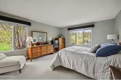 10 Lori Ct, Pittsfield, MA 01201 - Photo 26