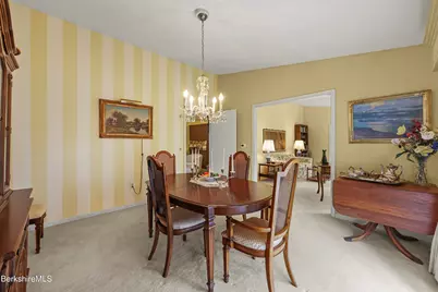 10 Lori Ct, Pittsfield, MA 01201 - Photo 18
