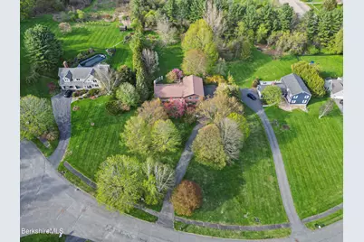 10 Lori Ct, Pittsfield, MA 01201 - Photo 54