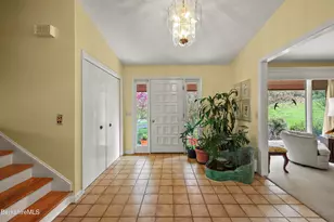 10 Lori Ct, Pittsfield, MA 01201 - Photo 6