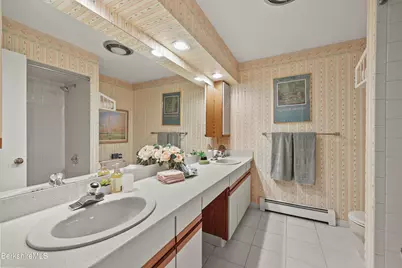 10 Lori Ct, Pittsfield, MA 01201 - Photo 36