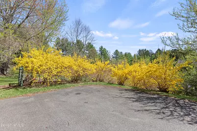 10 Lori Ct, Pittsfield, MA 01201 - Photo 56